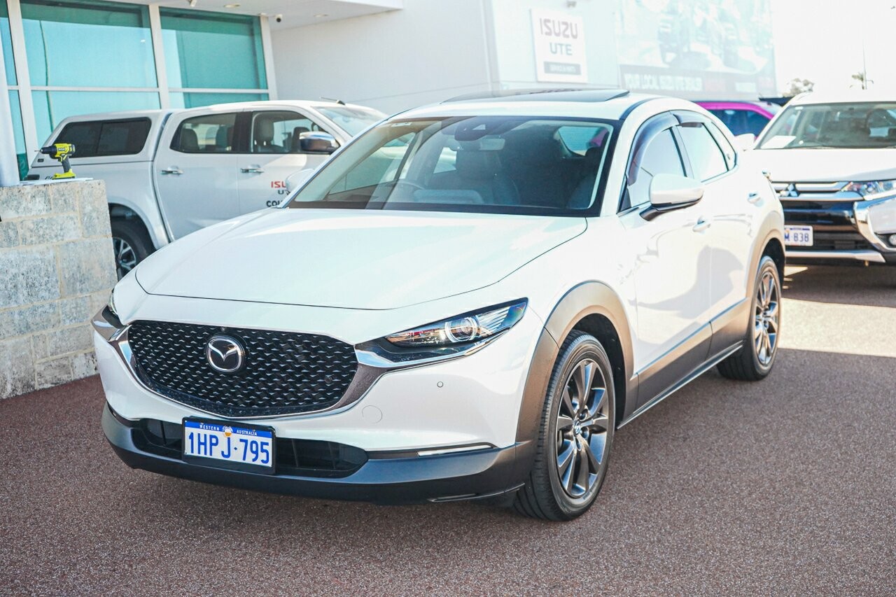 Mazda Cx-30 image 4