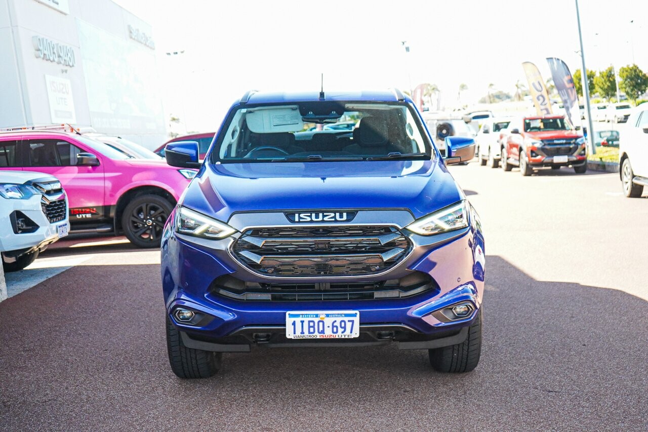 Isuzu Mu-x image 3