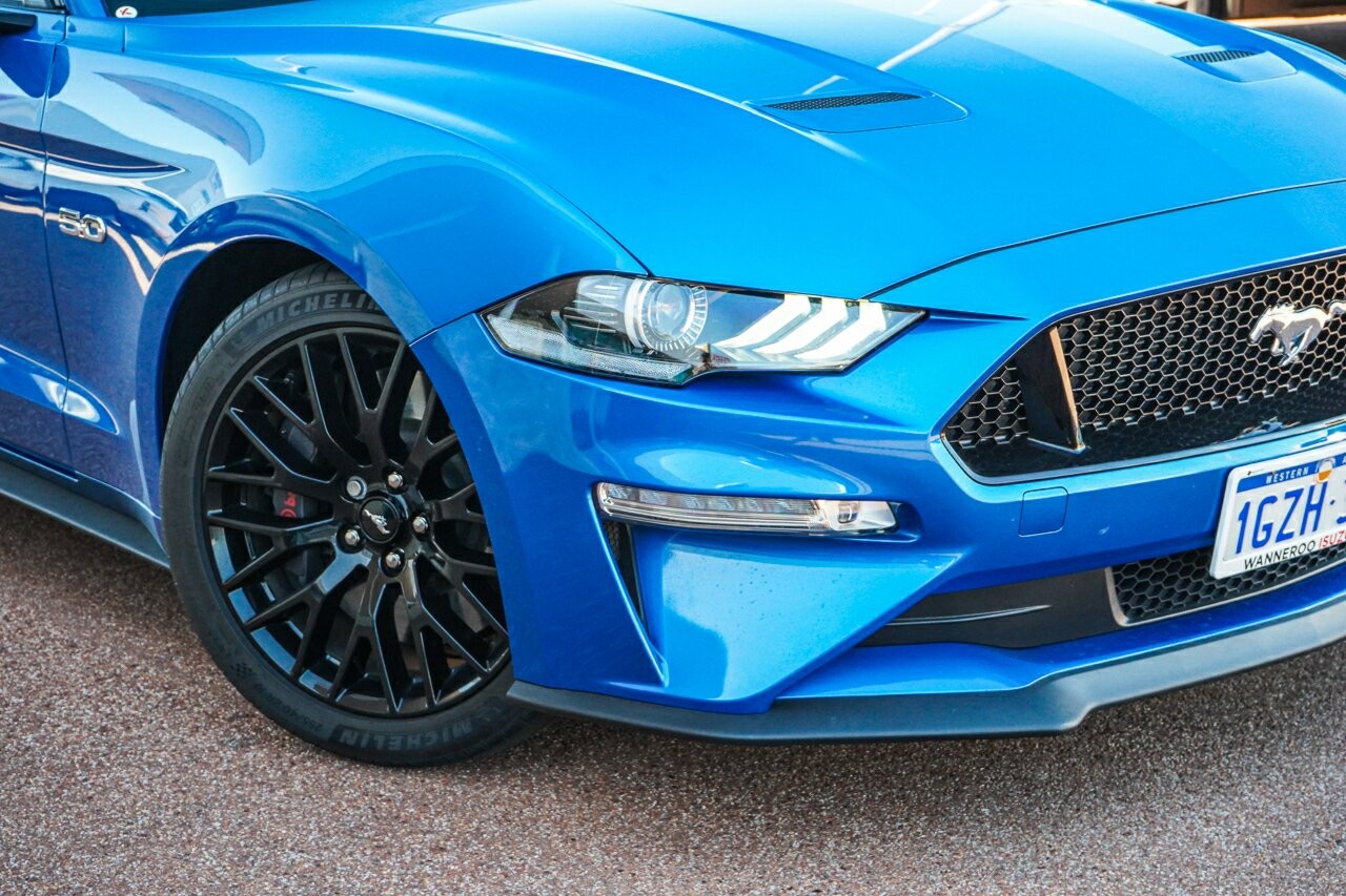 Ford Mustang image 2