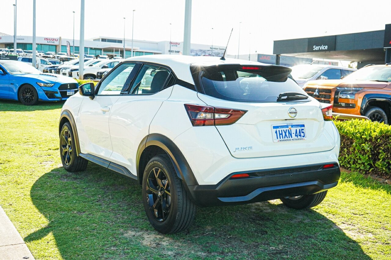 Nissan Juke image 3