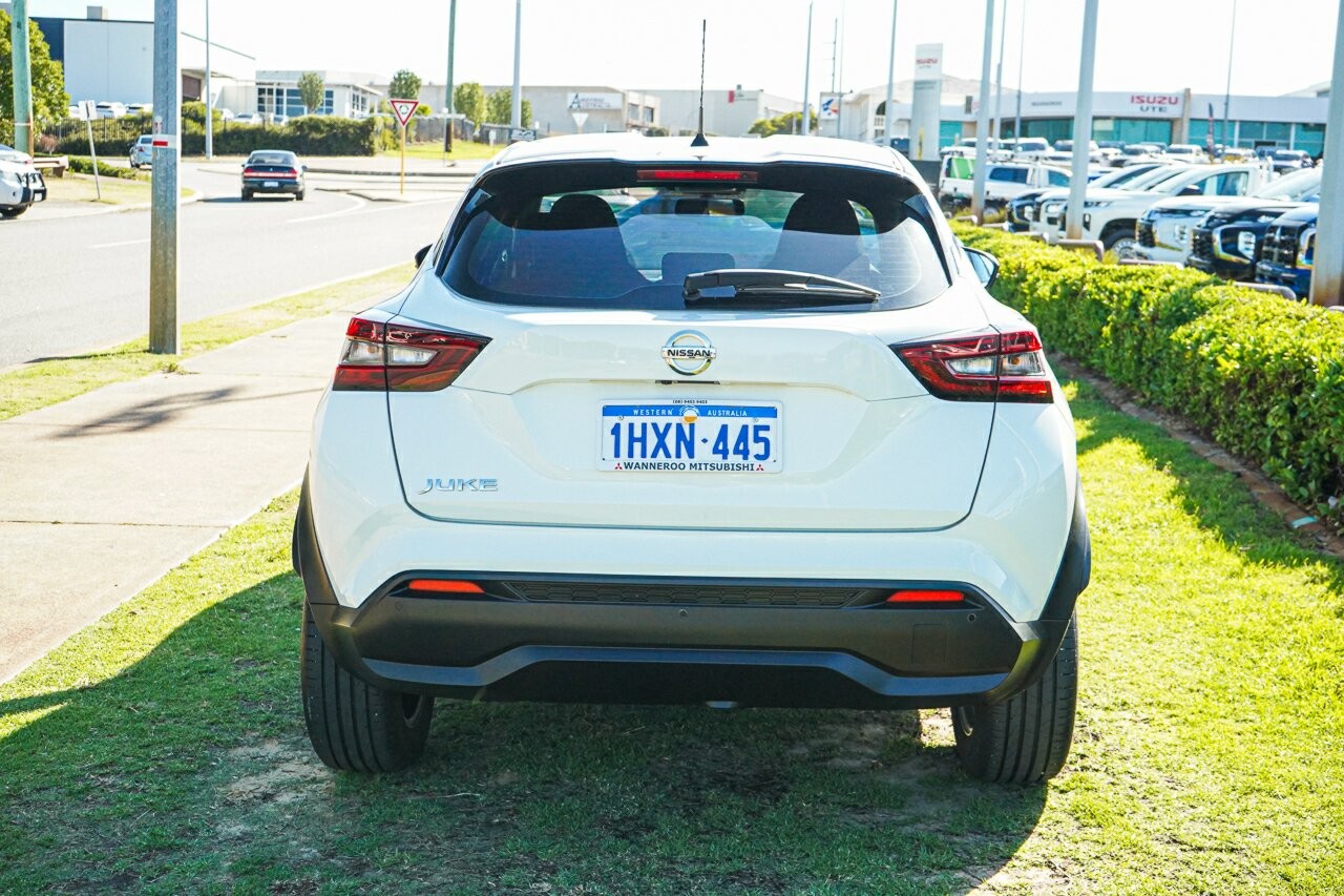 Nissan Juke image 4