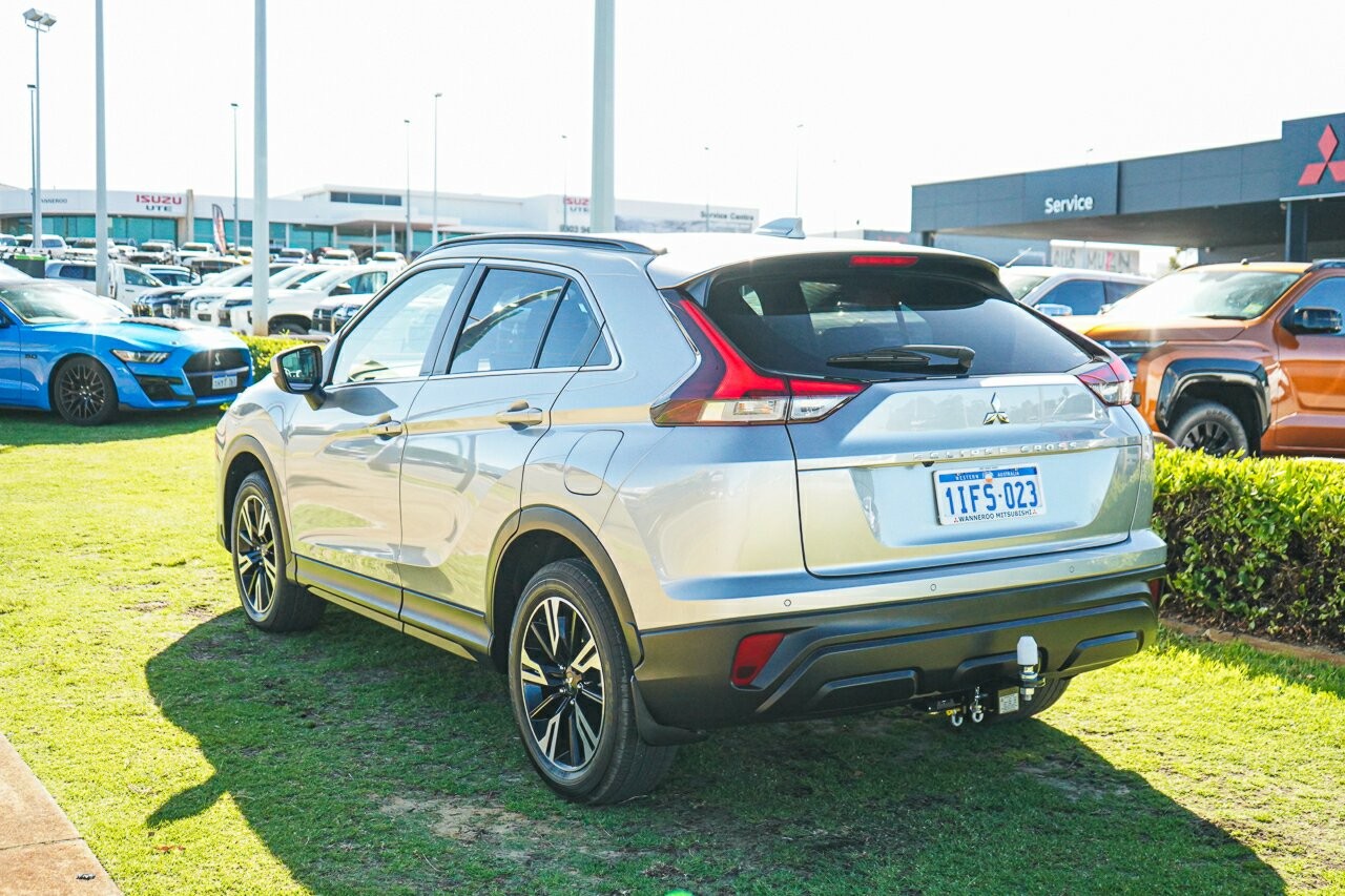 Mitsubishi Eclipse Cross image 3