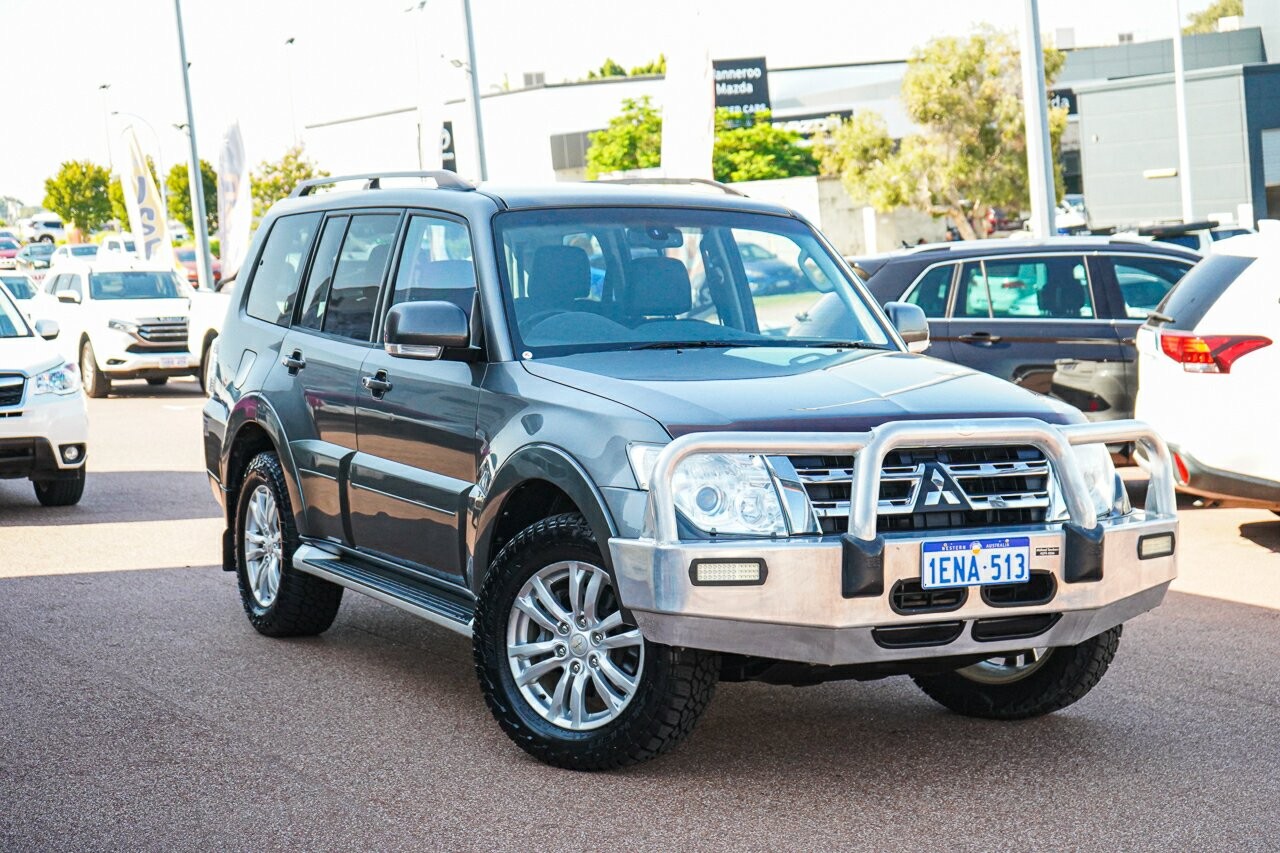 Mitsubishi Pajero image 1