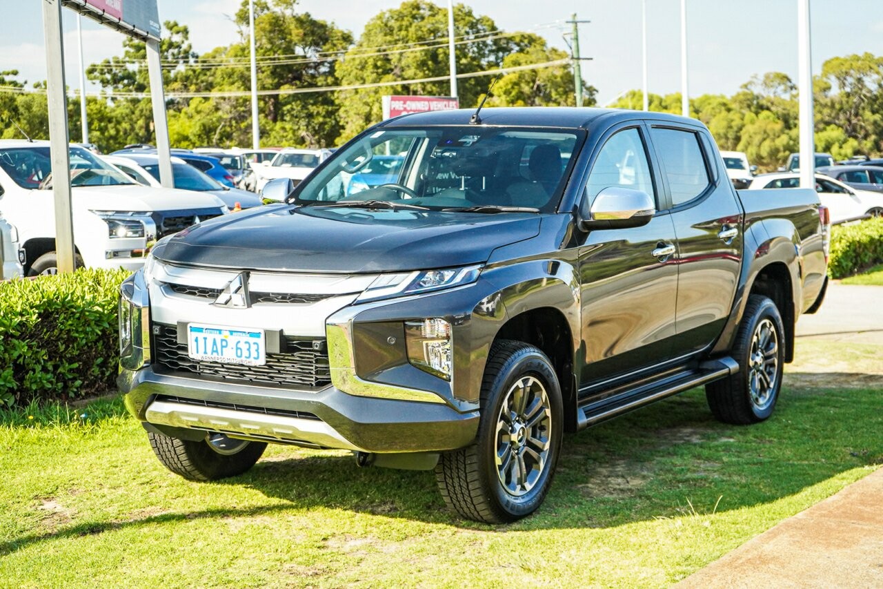 Mitsubishi Triton image 1