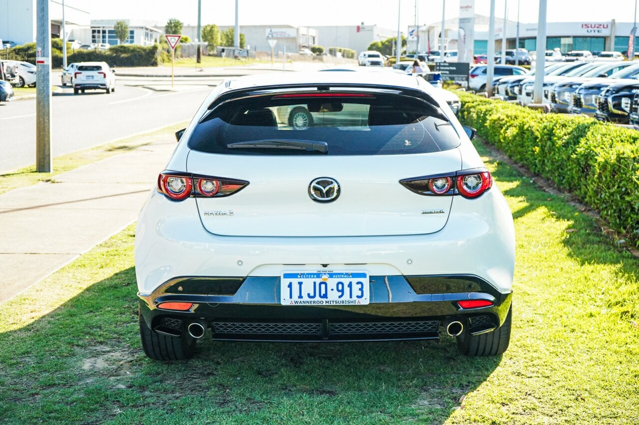 Mazda 3 image 4