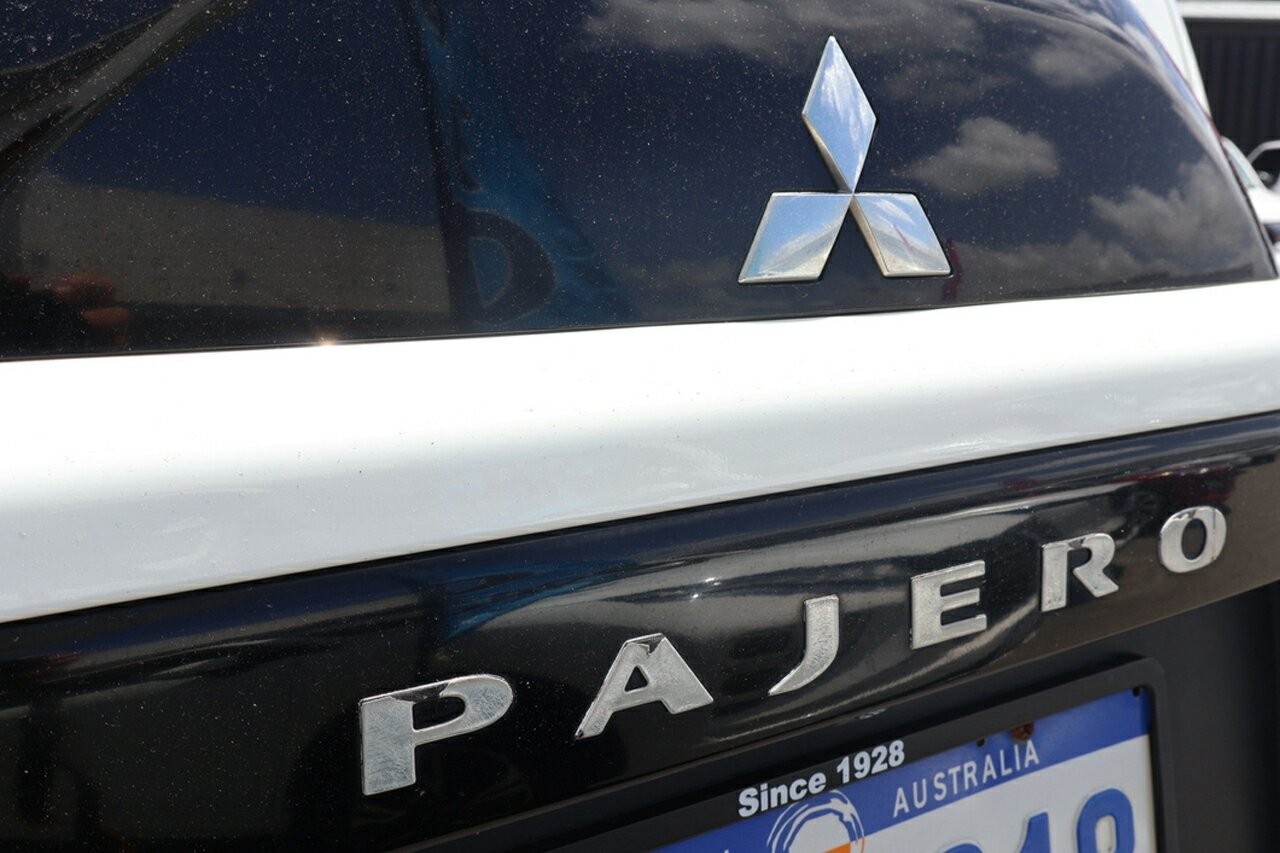 Mitsubishi Pajero image 3