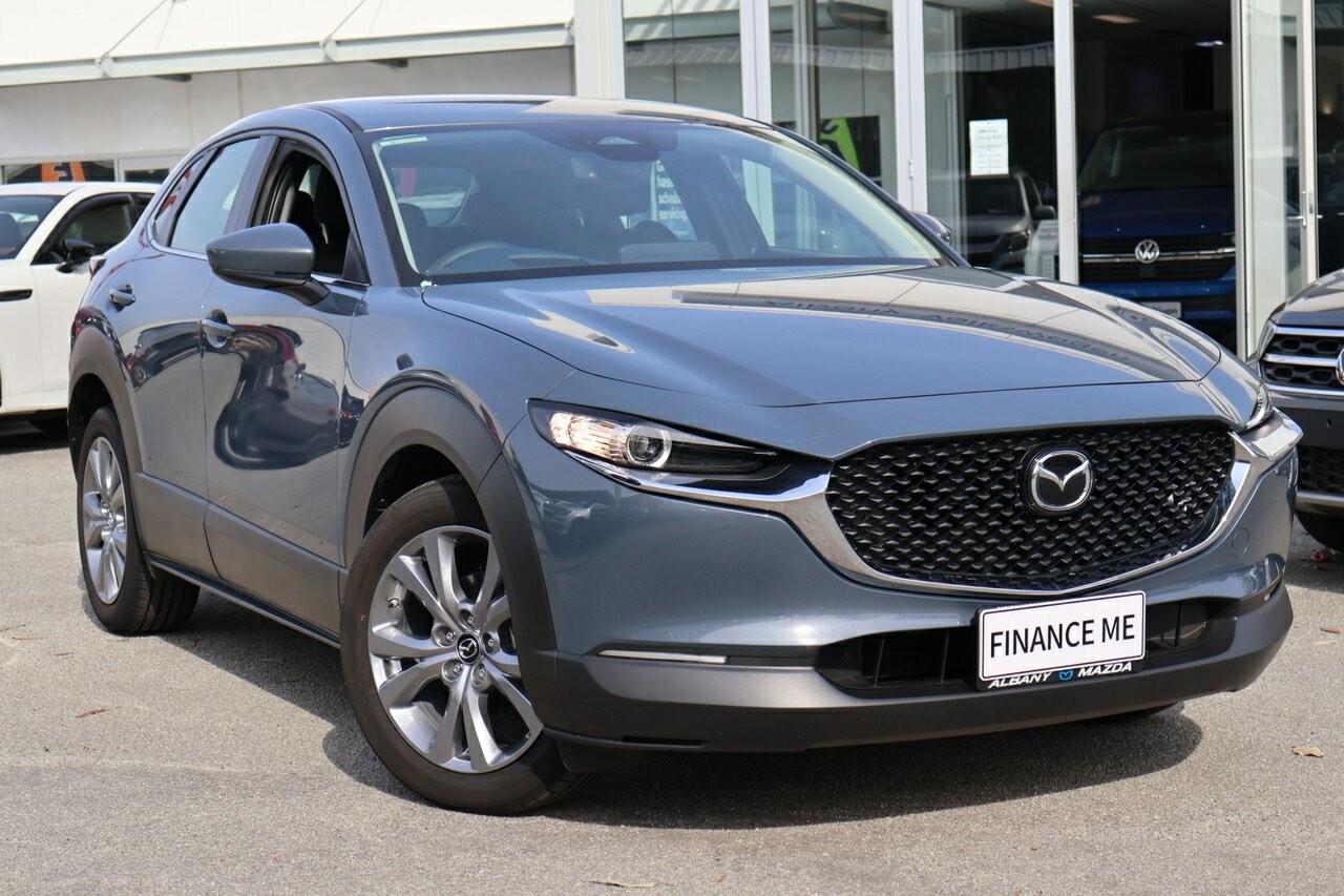 Mazda Cx-30 image 1