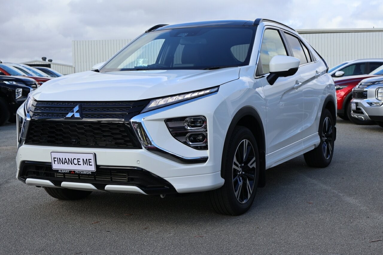 Mitsubishi Eclipse Cross image 4