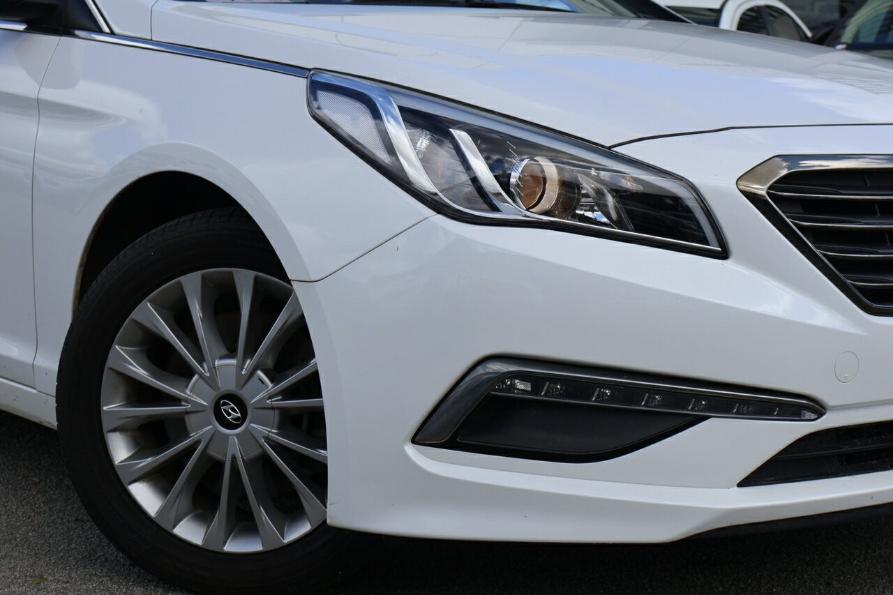 Hyundai Sonata image 2