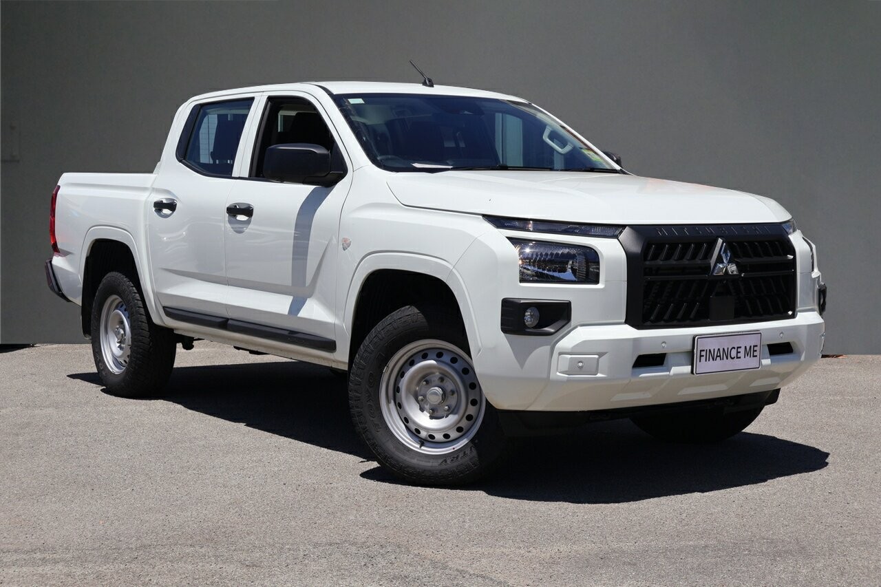 Mitsubishi Triton image 1