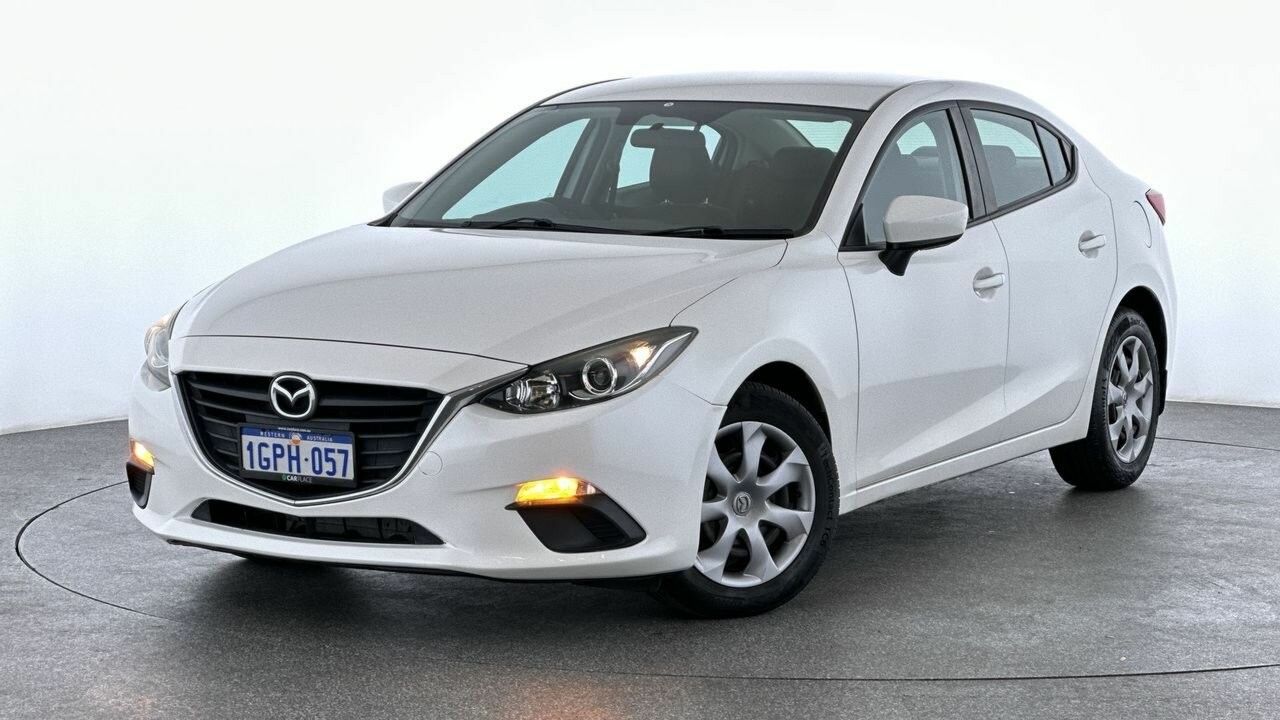 Mazda 3 image 1