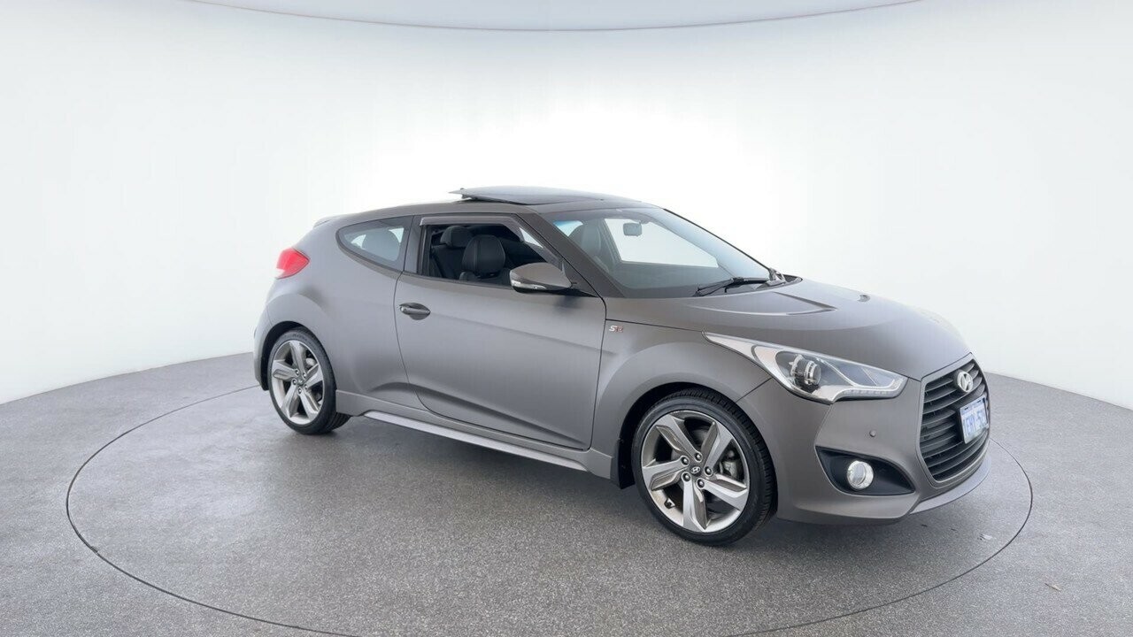 Hyundai Veloster image 2