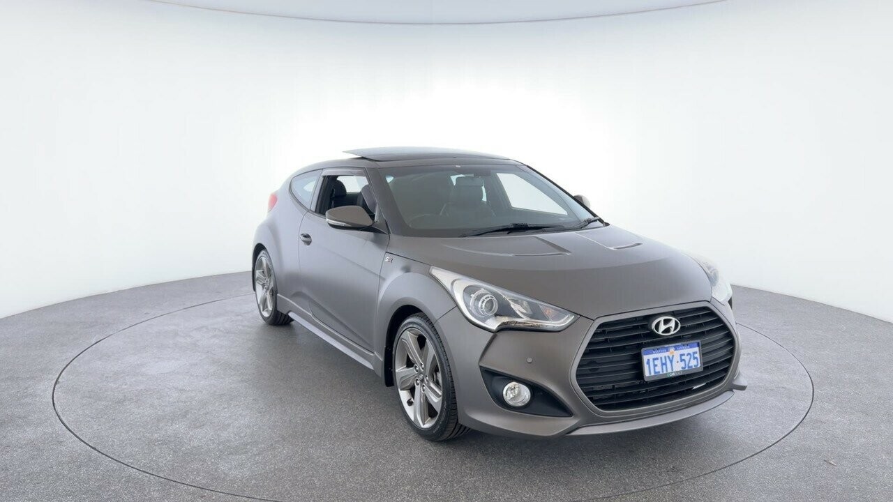 Hyundai Veloster image 3