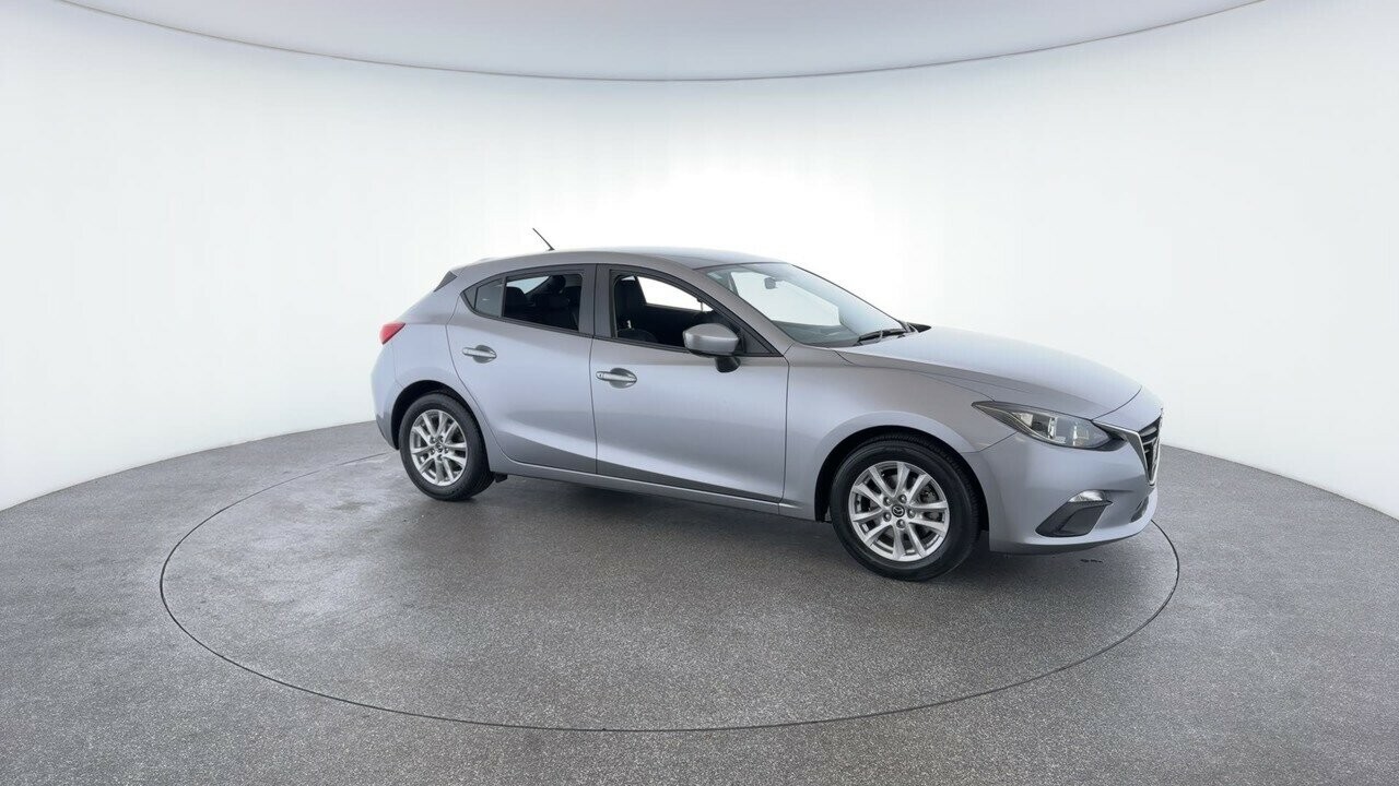 Mazda 3 image 2