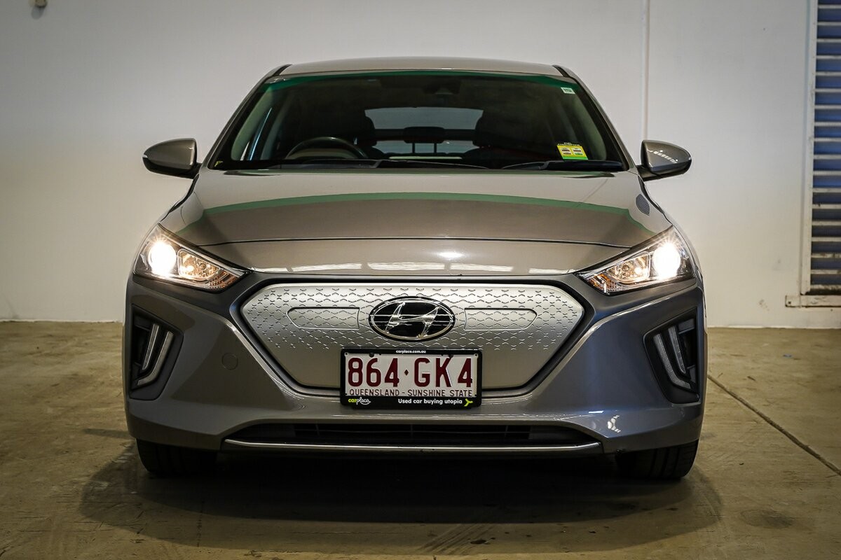 Hyundai Ioniq image 3