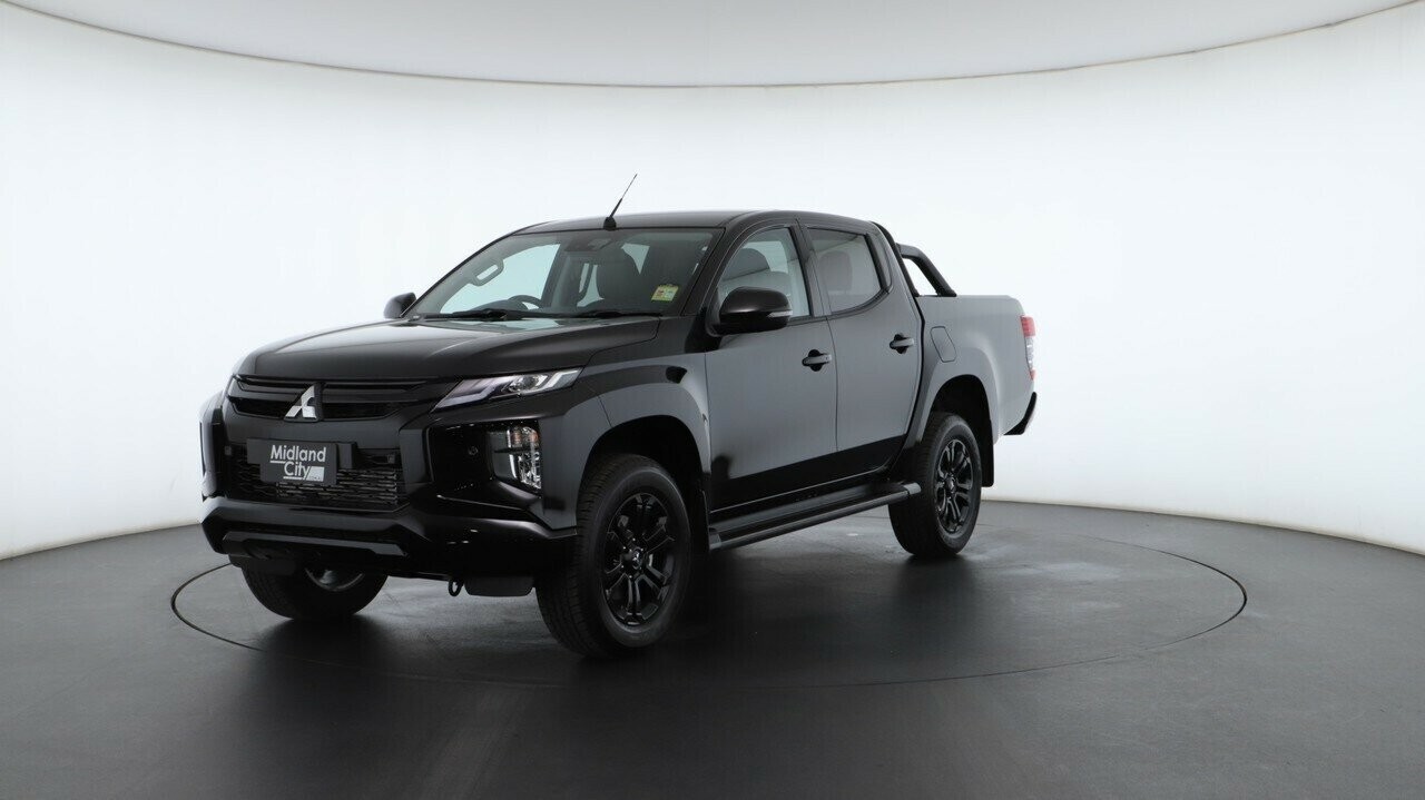 Mitsubishi Triton image 2