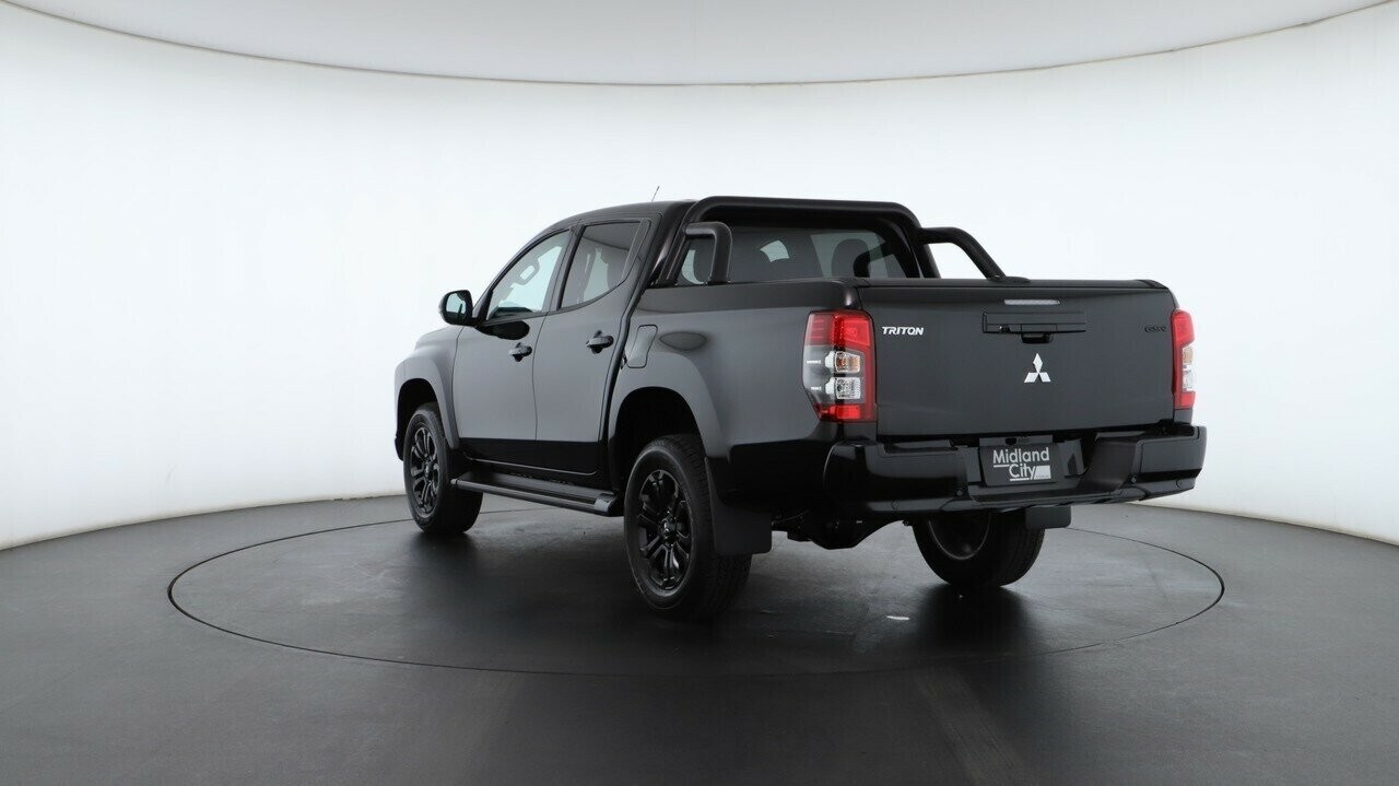 Mitsubishi Triton image 4