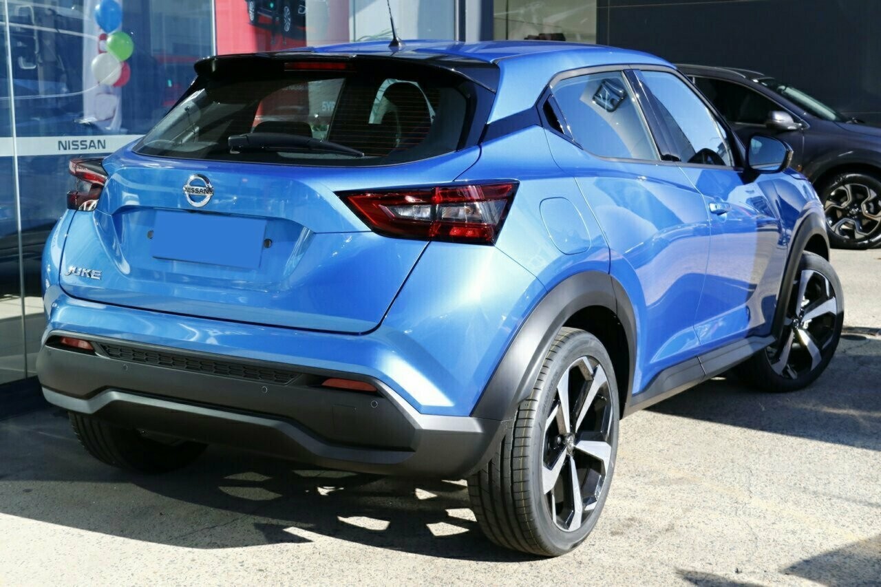 Nissan Juke image 3