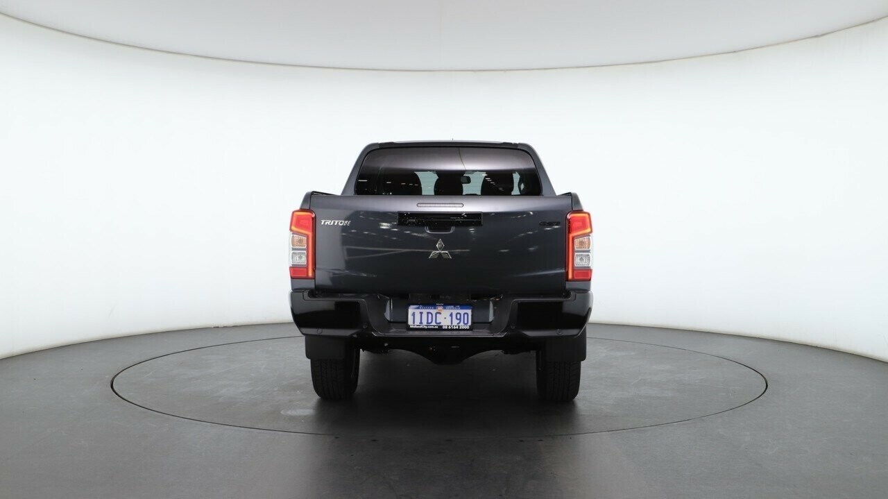 Mitsubishi Triton image 4