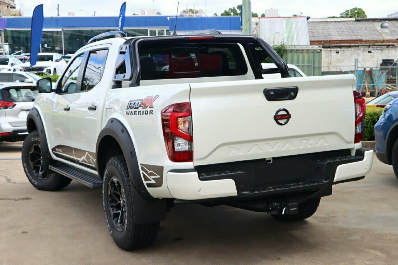 Nissan Navara image 3