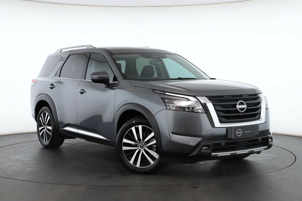 Nissan Pathfinder image 1