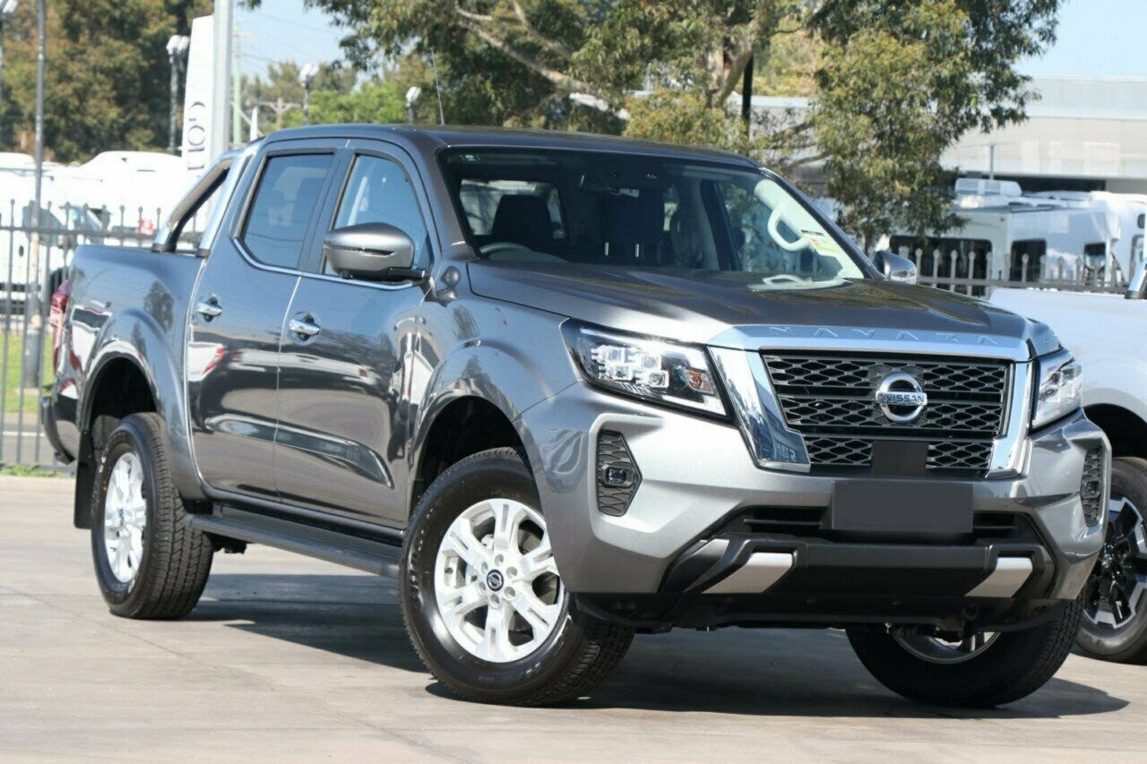 Nissan Navara image 1