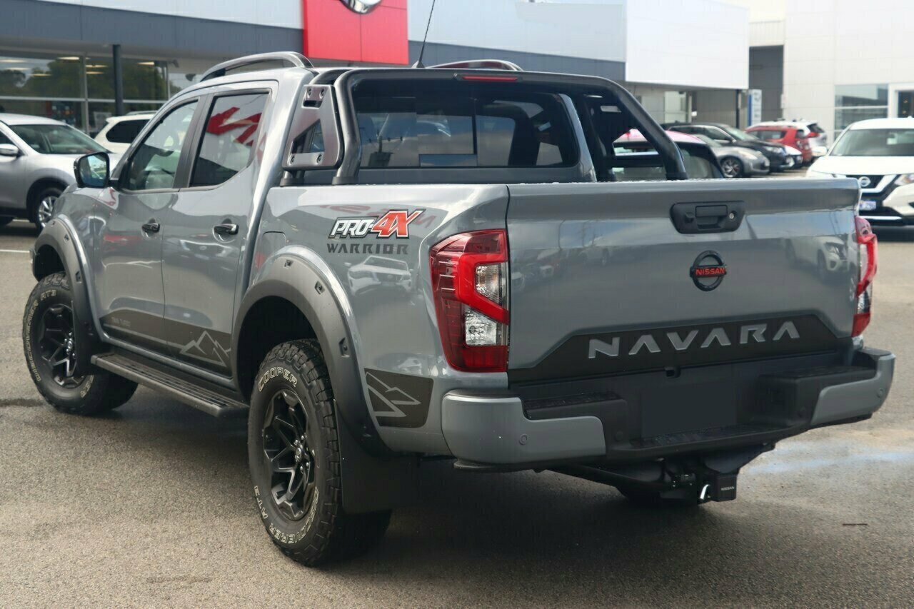 Nissan Navara image 3