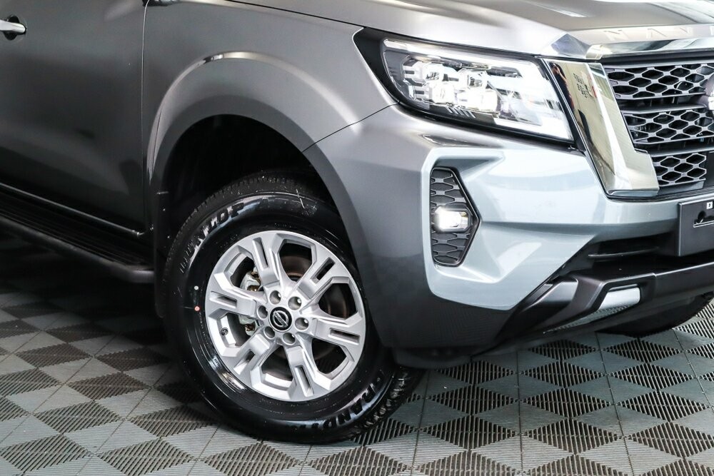 Nissan Navara image 2