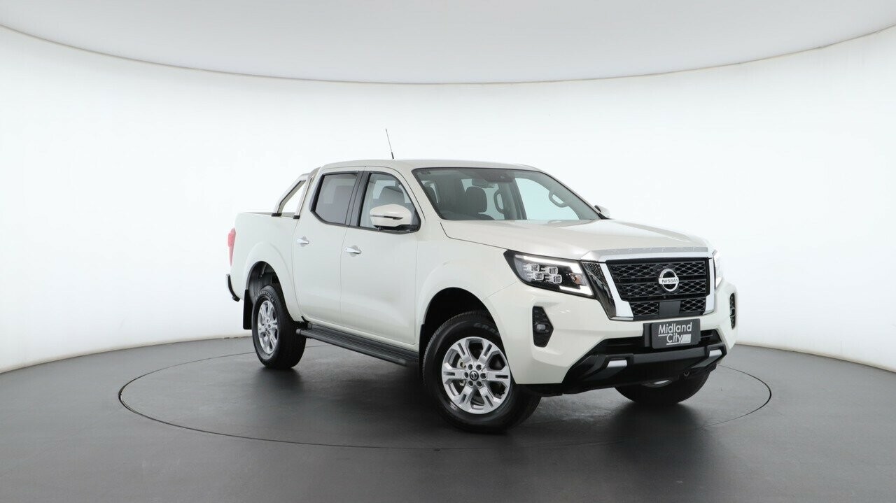 Nissan Navara image 1