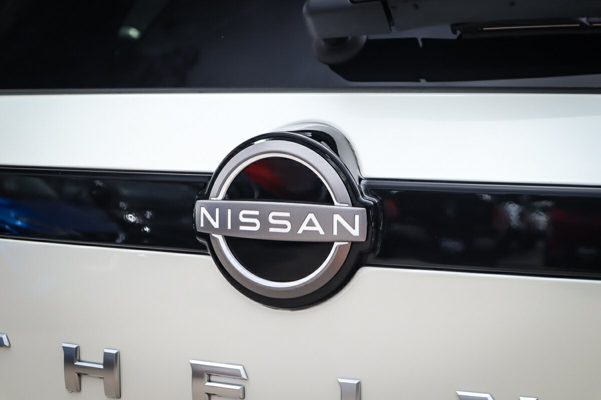 Nissan Pathfinder image 3