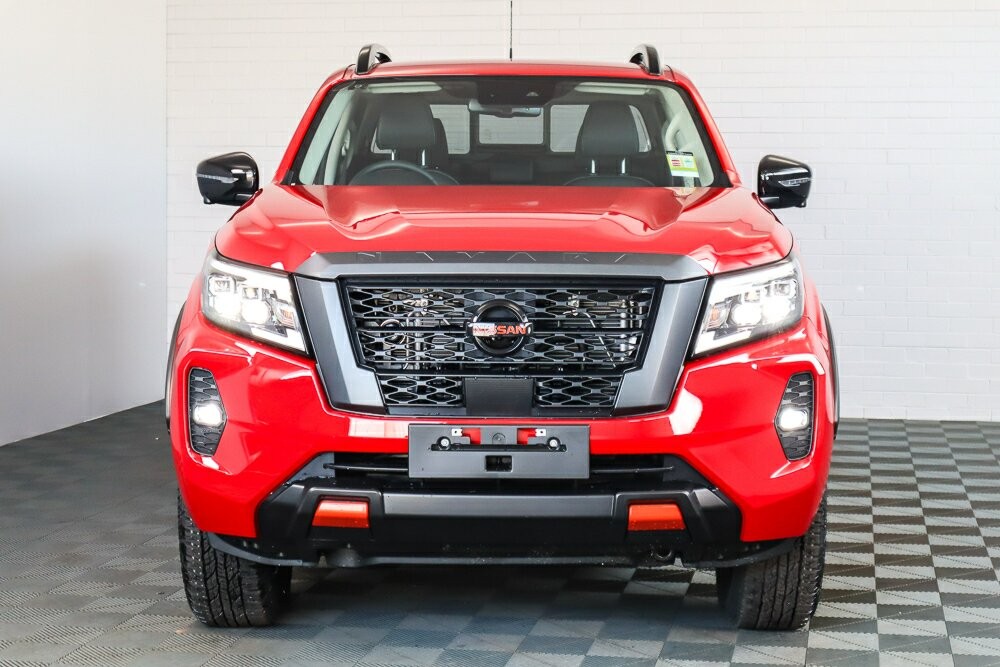 Nissan Navara image 3