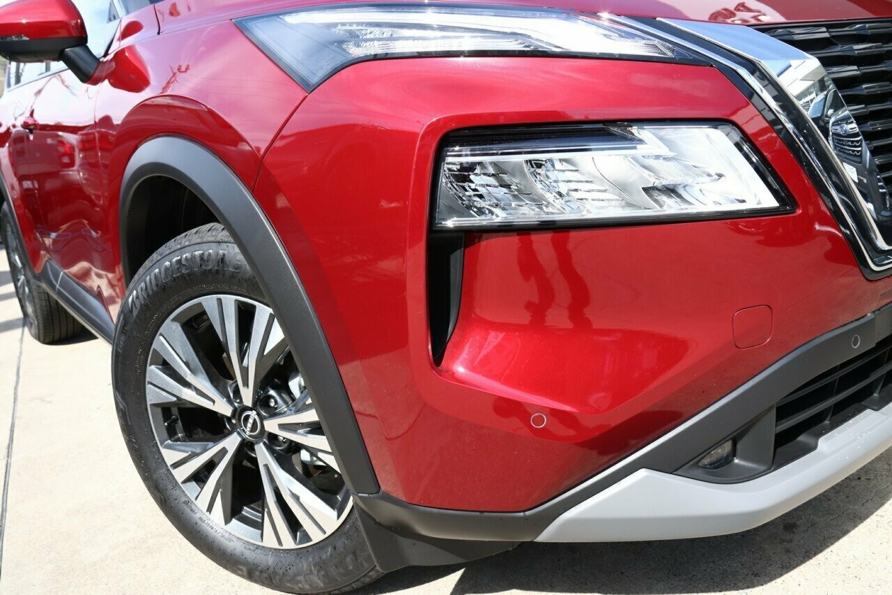 Nissan X-trail image 2