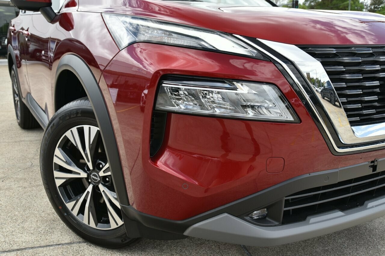 Nissan X-trail image 2