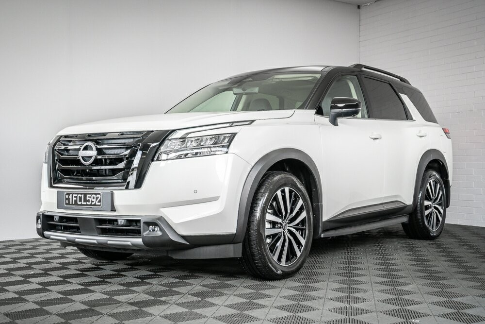 Nissan Pathfinder image 4