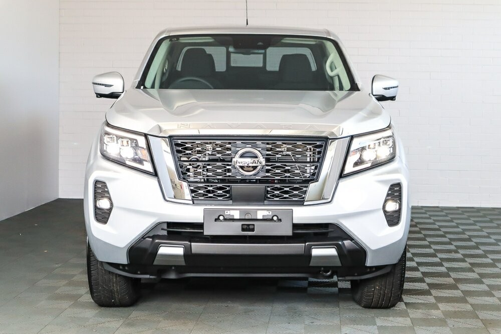 Nissan Navara image 3