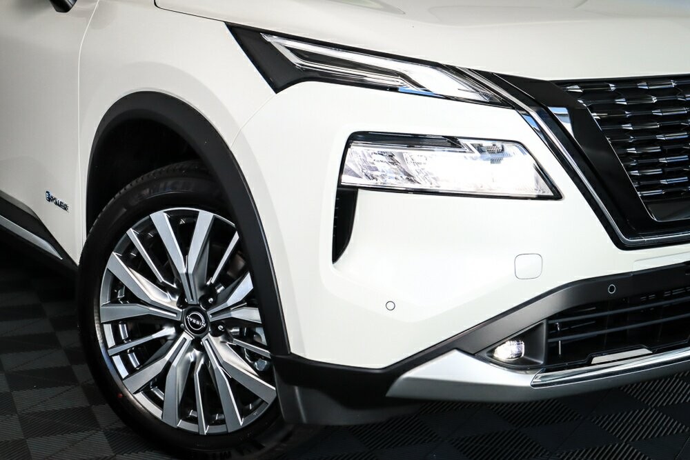 Nissan X-trail image 2