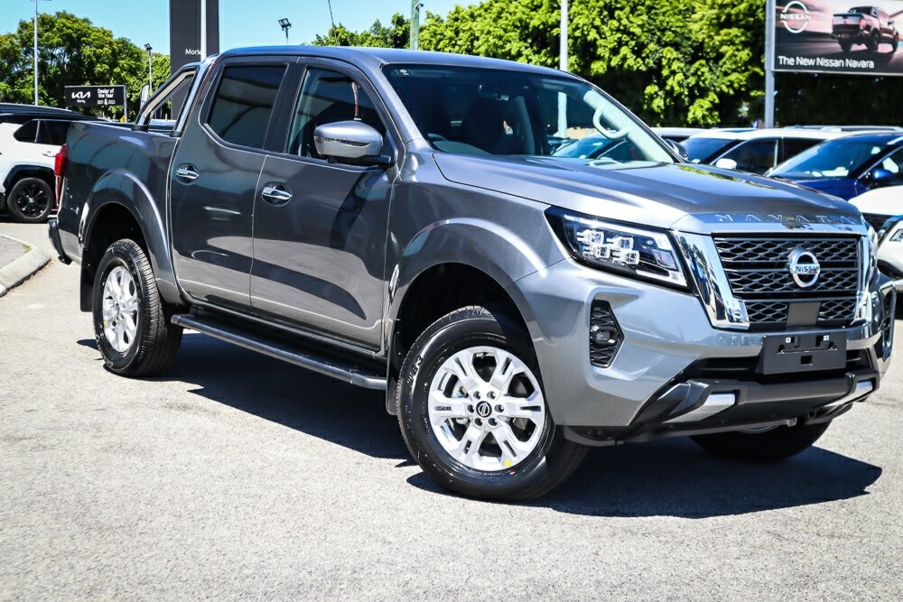 Nissan Navara image 1