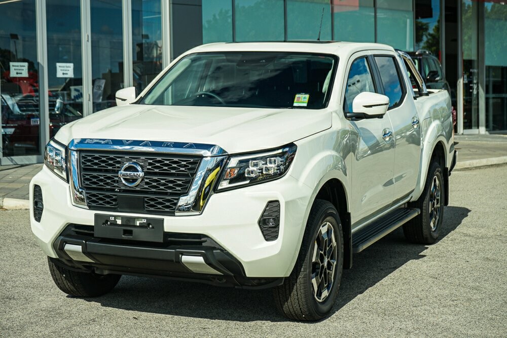 Nissan Navara image 2