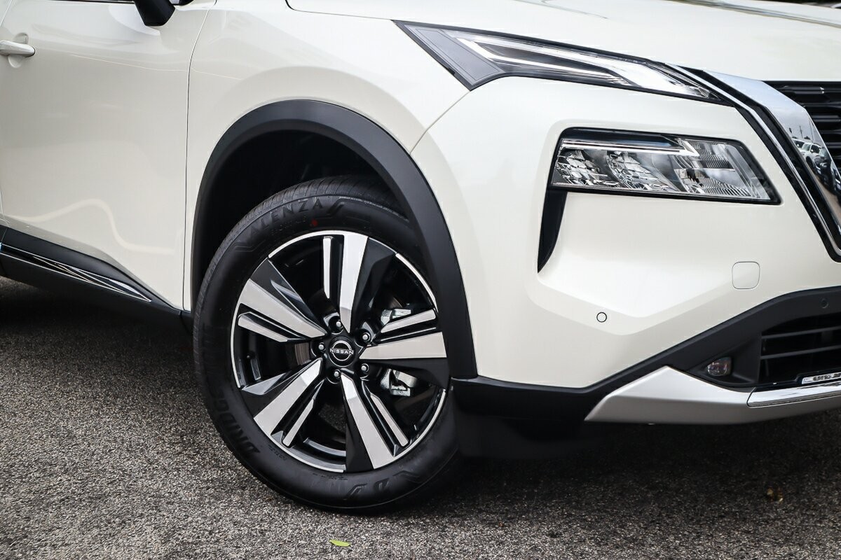 Nissan X-trail image 2