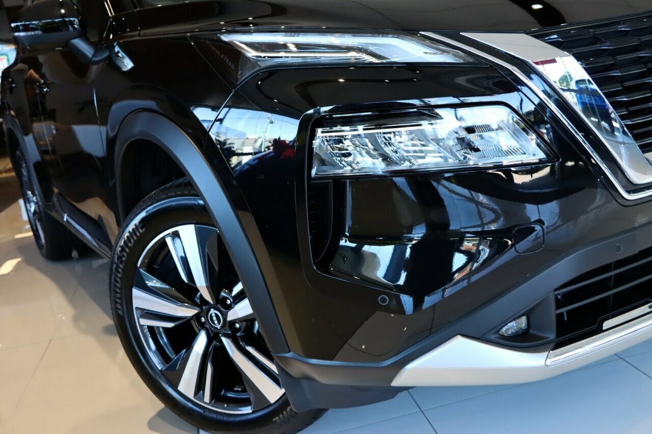 Nissan X-trail image 2