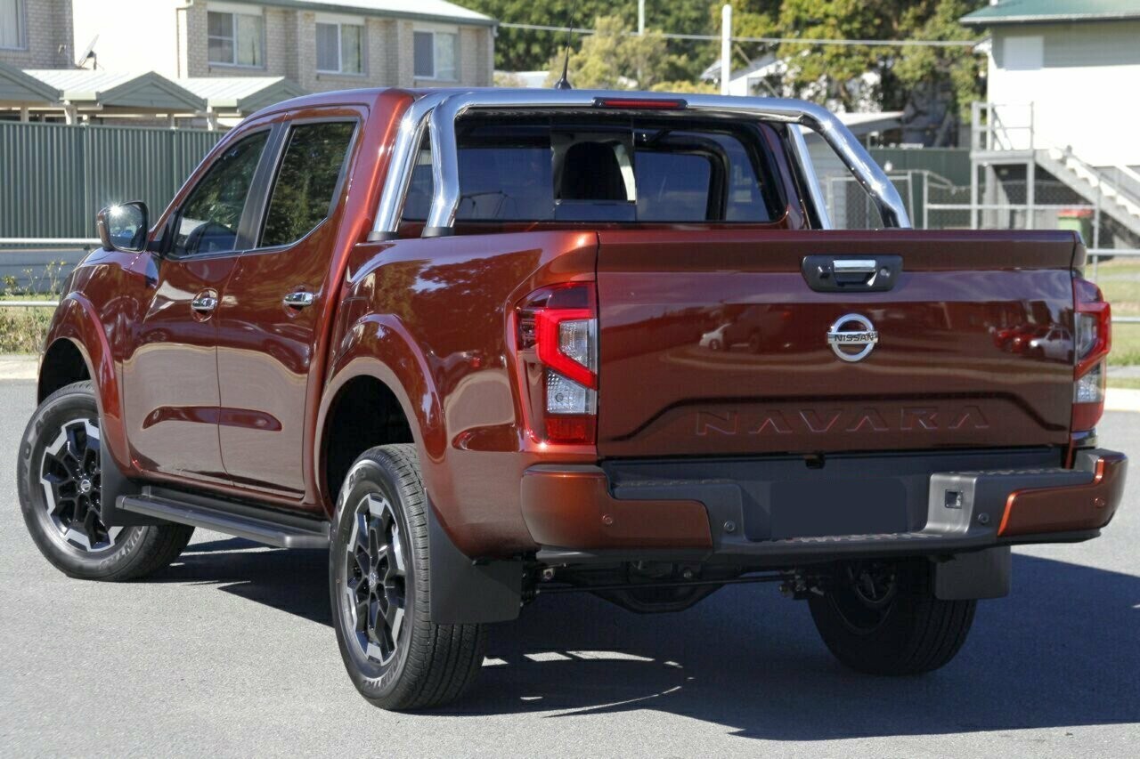 Nissan Navara image 3