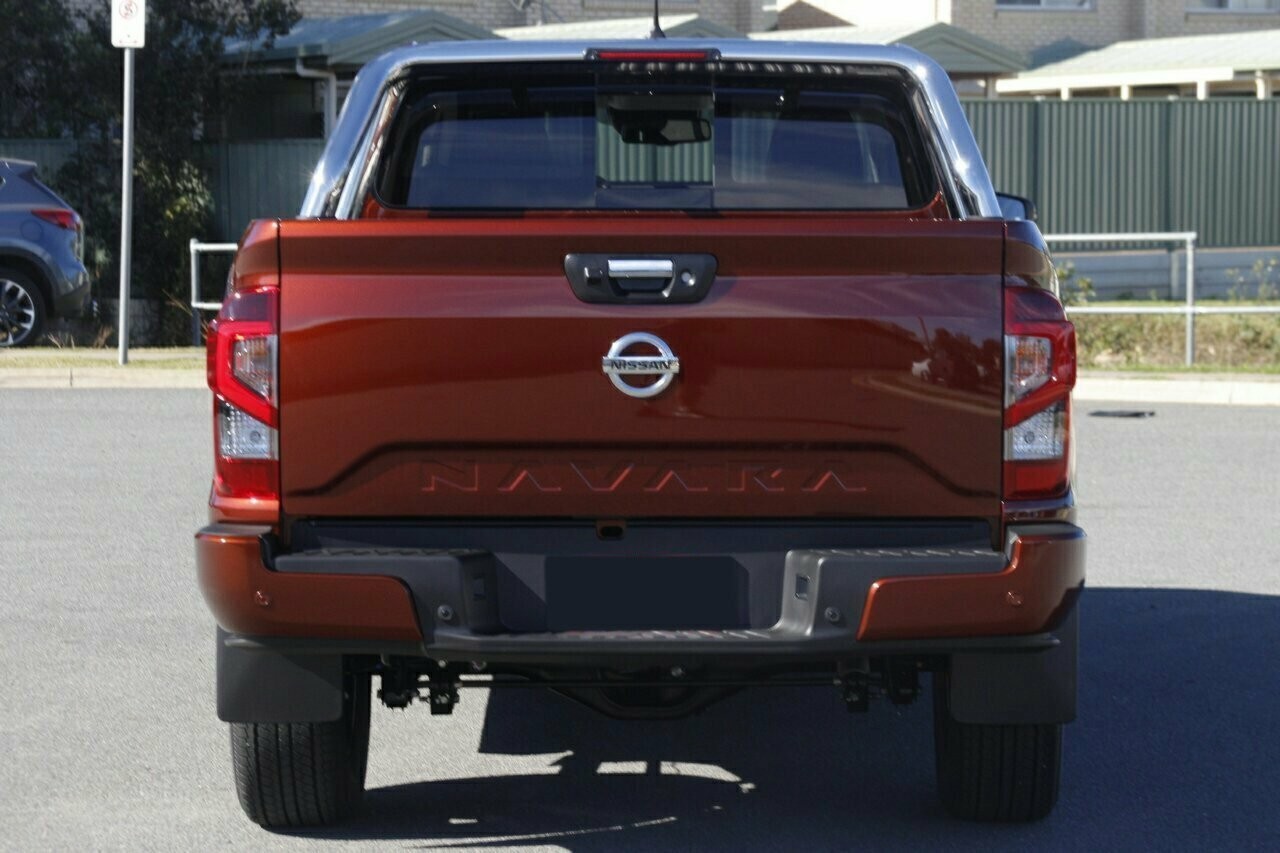 Nissan Navara image 4