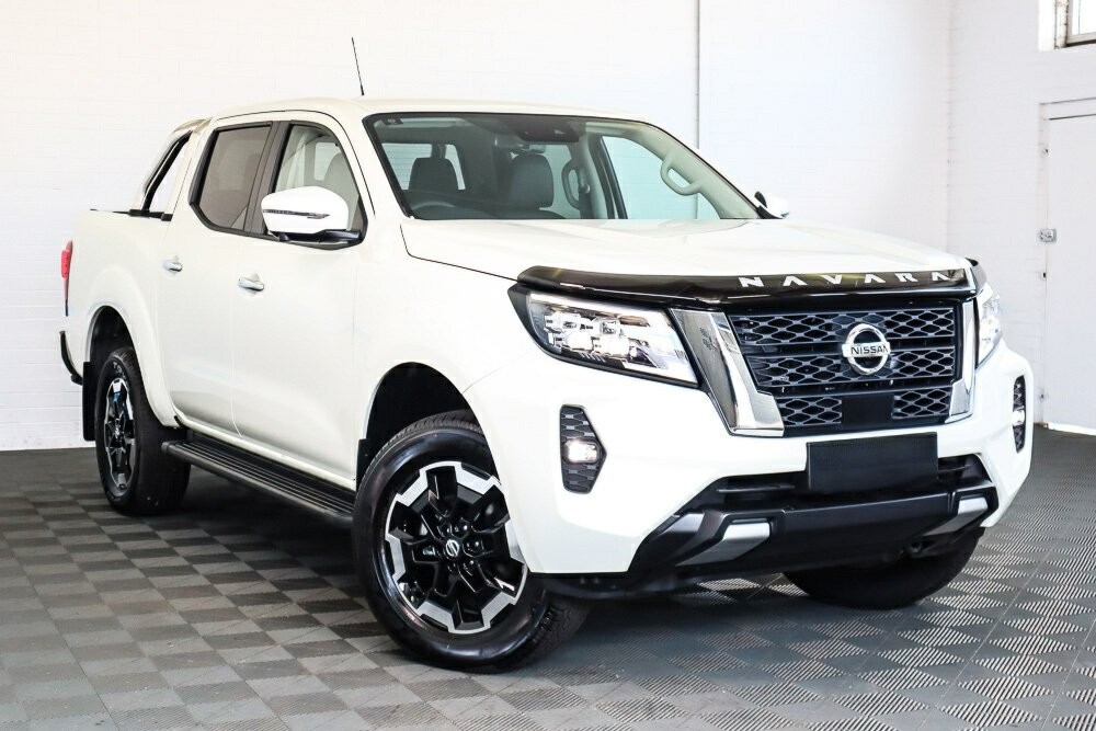 Nissan Navara image 1