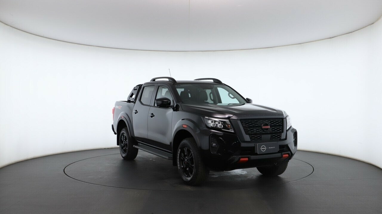 Nissan Navara image 4