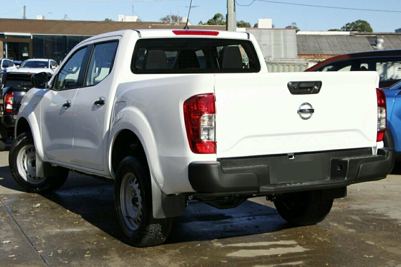 Nissan Navara image 3