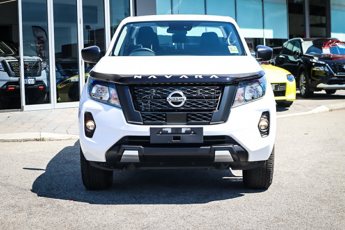 Nissan Navara image 4