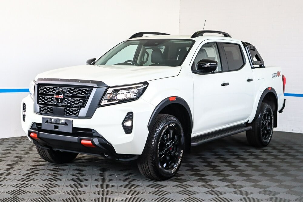 Nissan Navara image 4