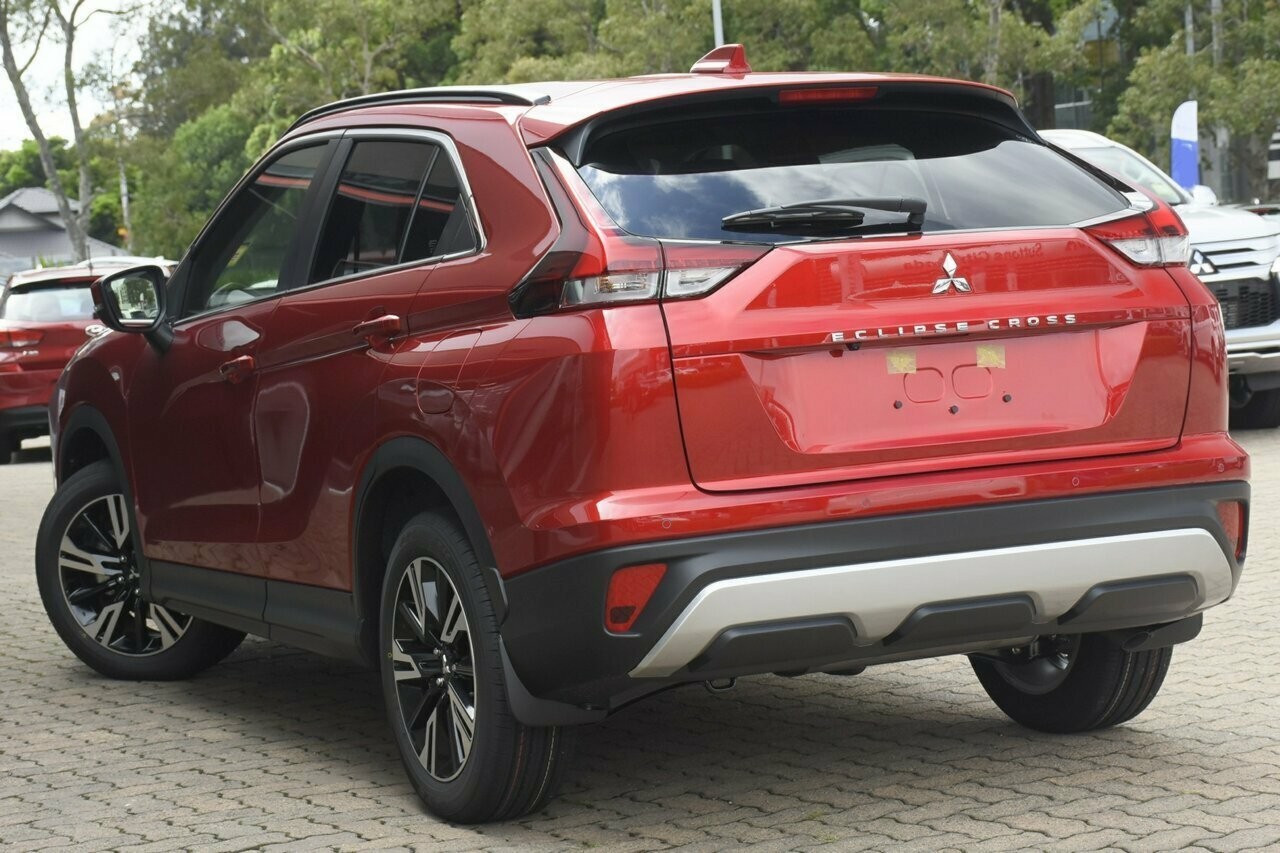 Mitsubishi Eclipse Cross image 3