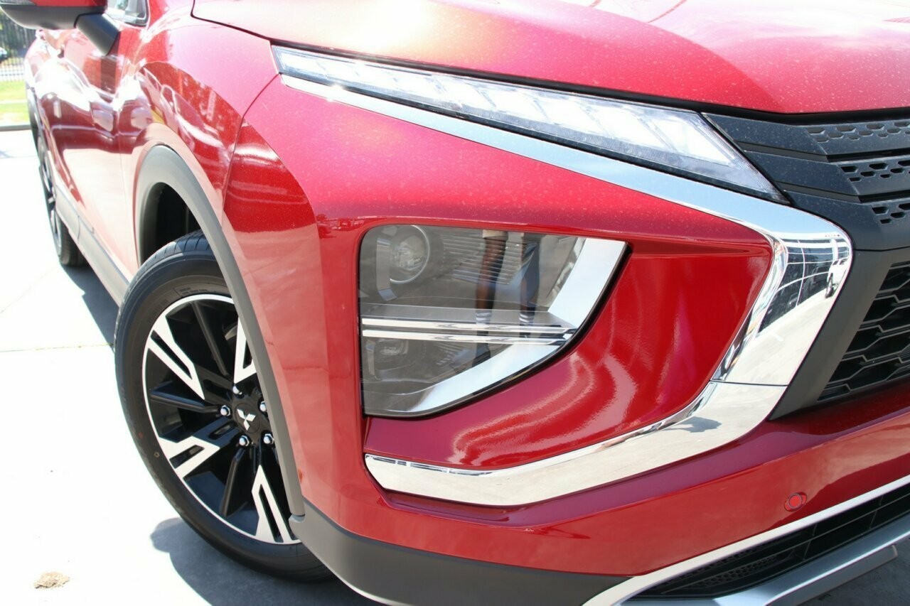 Mitsubishi Eclipse Cross image 2