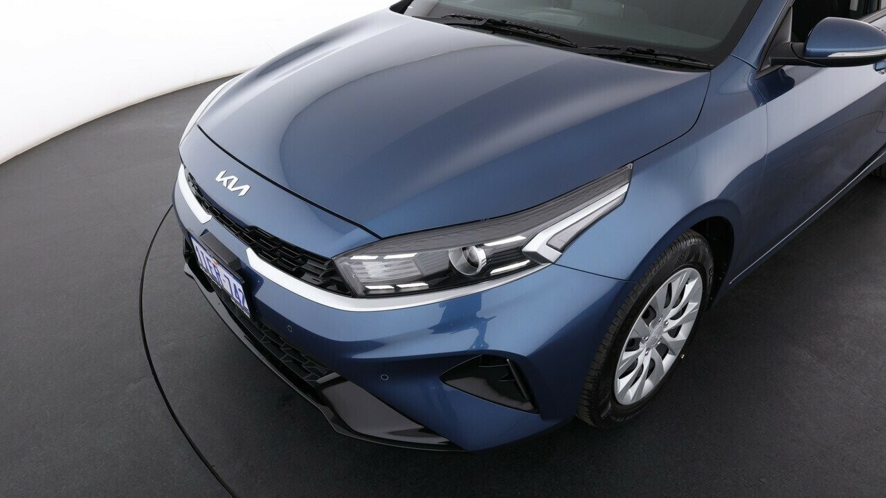 Kia Cerato image 2